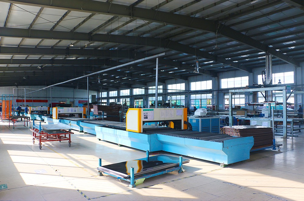 平板型ソーラーコレクター 平板型ソーラーコレクター